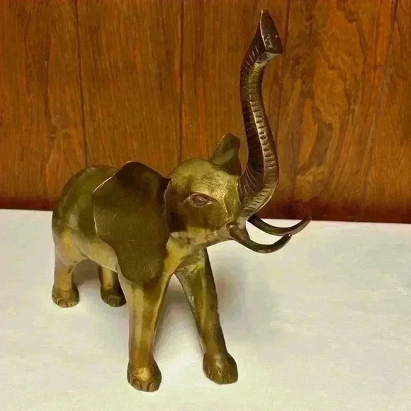 Vintage Large Brass Elephant Sculpture 1970's - Picture 3 of 11